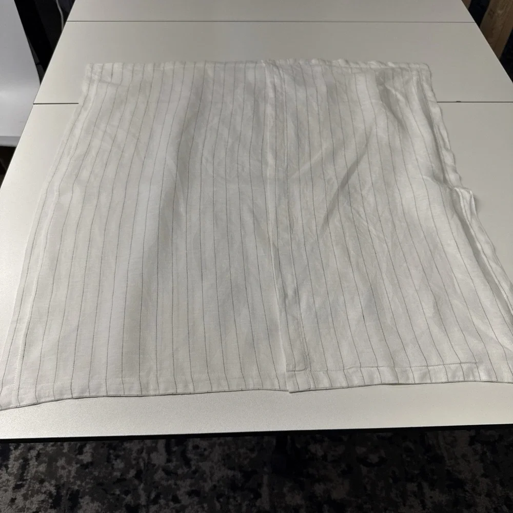Crate & Barrel 100% Linen Pinstripe Warm White & Gray Square Pillow Sham 26